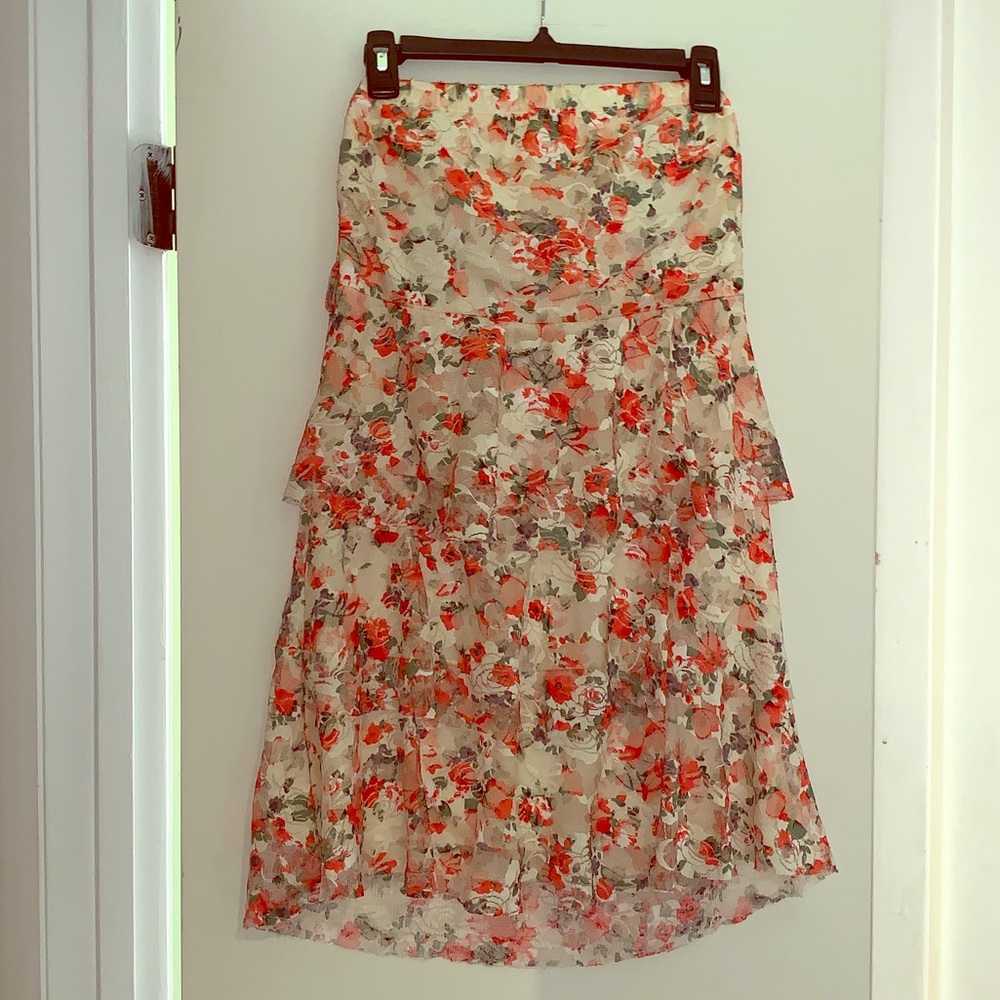 Large mini dress ruffled with flowers